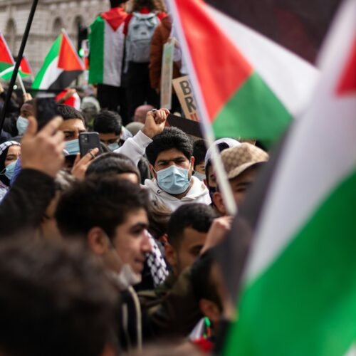 London Braced for Massive Security Operation as Opposing Protests Bring Capital to Standstill