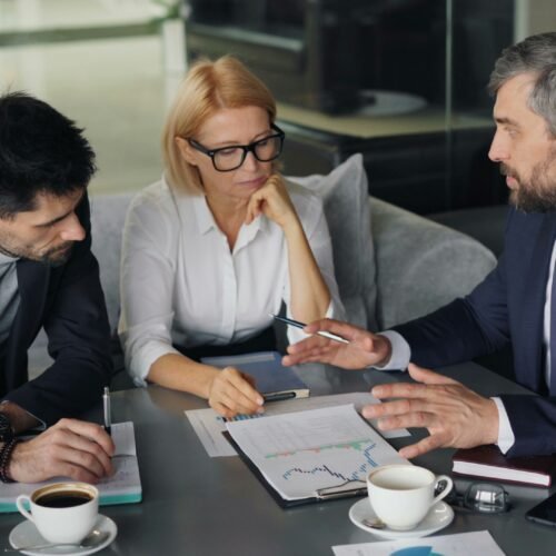 UK Employers Turn to Temporary Workers as Economic Uncertainty Weighs on Hiring