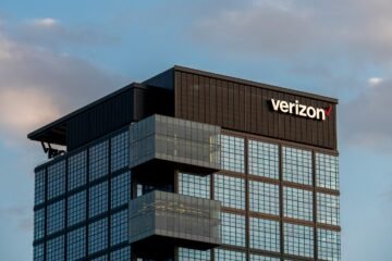 Verizon Unveils Major Restructuring With Job Cuts and Retail Overhaul