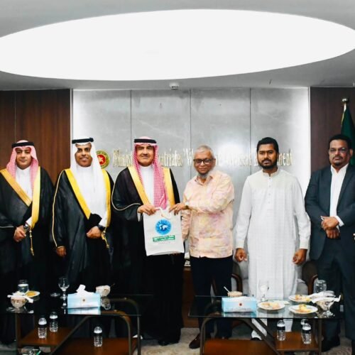 Saudi Arabia Eases Iqama Rules for Bangladeshi Workers: Bilateral Meeting
